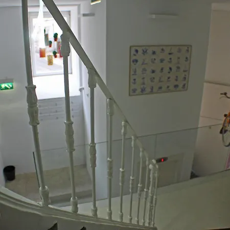 Hostel The Elevator *